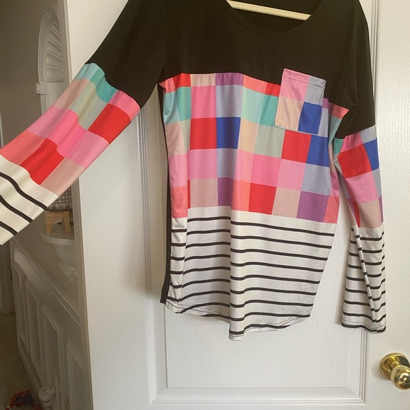 Funky Mixed Pattern Top - Picture 2 of 3